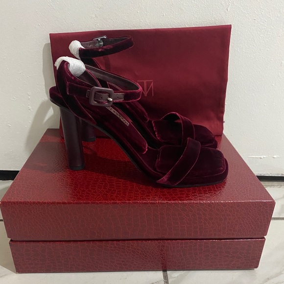 Tamara Mellon Solar 100 — Velvet Burgundy - Picture 2 of 4